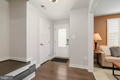 429 Colindale St, Middle River, MD 21220 photo 4