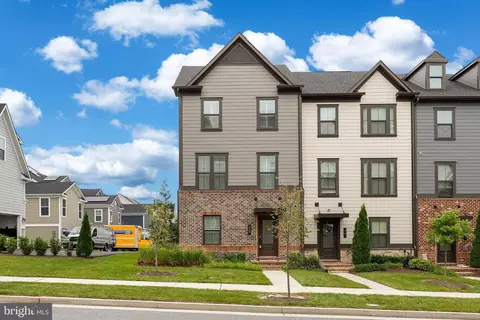 429 Colindale St, Middle River, MD 21220