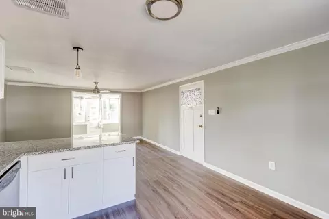 2432 Alma Rd, Halethorpe, MD 21227 photo 6