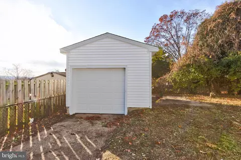 2432 Alma Rd, Halethorpe, MD 21227 photo 19