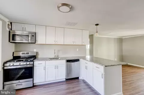 2432 Alma Rd, Halethorpe, MD 21227 photo 5