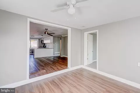 2432 Alma Rd, Halethorpe, MD 21227 photo 12