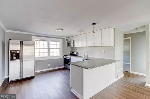 2432 Alma Rd, Halethorpe, MD 21227 photo 3