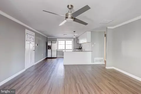 2432 Alma Rd, Halethorpe, MD 21227 photo 7