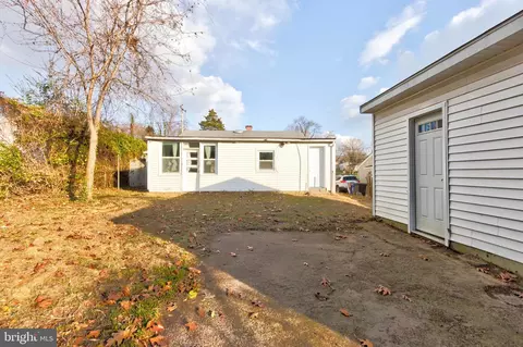 2432 Alma Rd, Halethorpe, MD 21227 photo 20