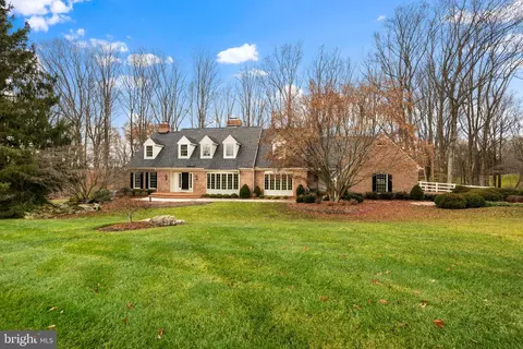 24 Glenberry Ct, Phoenix, MD 21131 photo 2