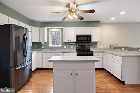 114 Gladys Ave, Halethorpe, MD 21227 photo 10