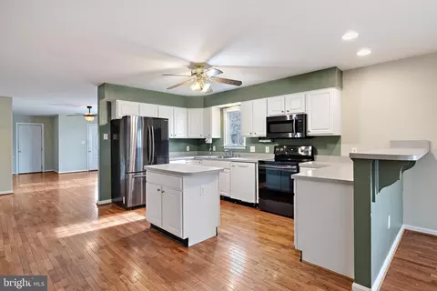 114 Gladys Ave, Halethorpe, MD 21227 photo 11