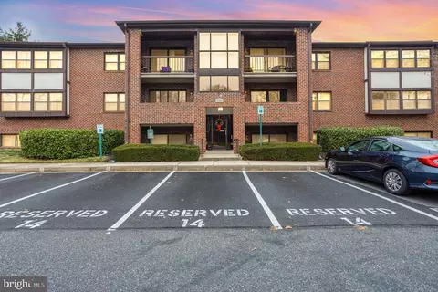 14 Juliet Ln #102, Nottingham, MD 21236