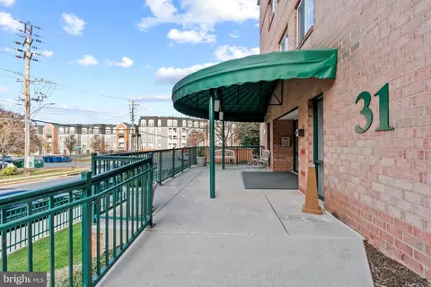 31 Lambourne Rd #207, Towson, MD 21204