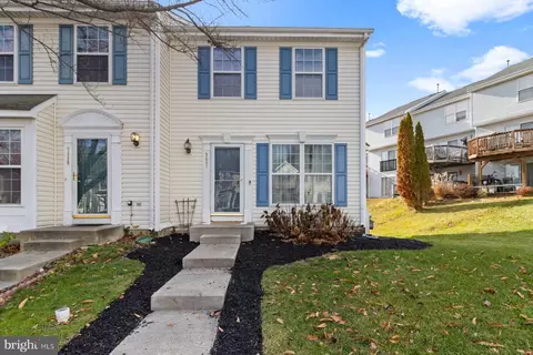 7451 Catterick Ct #7451, Windsor Mill, MD 21244