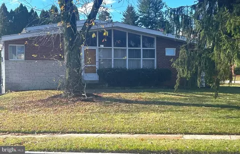 5601 Northgreen Rd, Windsor Mill, MD 21244