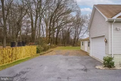 12411 Eastern Ave, Middle River, MD 21220 photo 3