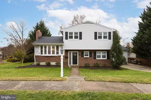 911 Jamieson Rd, Lutherville Timonium, MD 21093