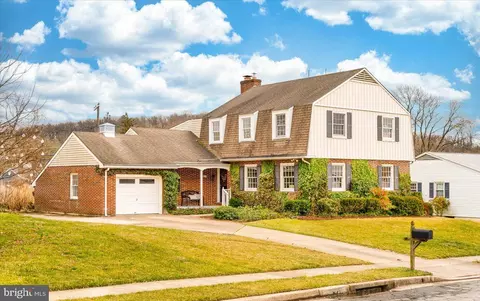 8211 Burnley Rd, Towson, MD 21204