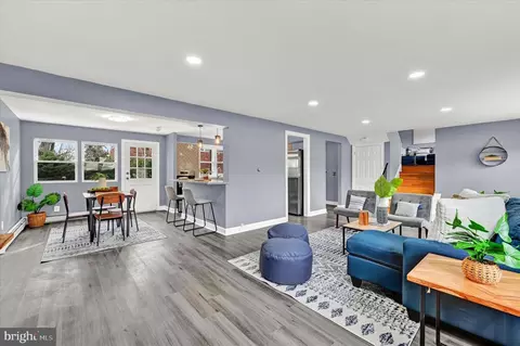 701 Squires Rd, Towson, MD 21286 photo 9