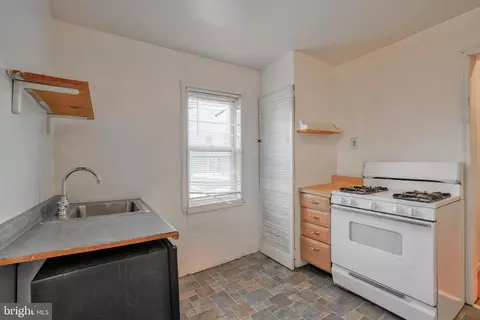 2121 Sparrows Point Rd, Sparrows Point, MD 21219 photo 18