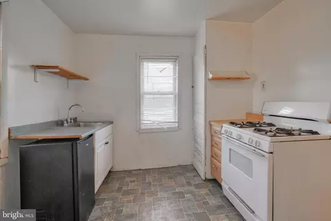 2121 Sparrows Point Rd, Sparrows Point, MD 21219 photo 17