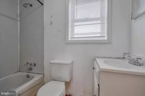 2121 Sparrows Point Rd, Sparrows Point, MD 21219 photo 15