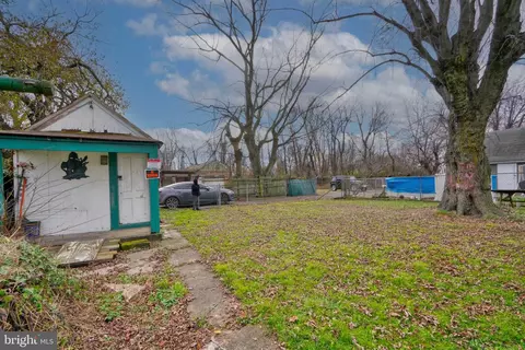 2121 Sparrows Point Rd, Sparrows Point, MD 21219 photo 4
