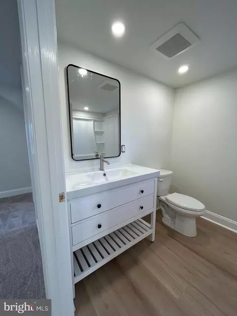 3211 Lynch Rd, Sparrows Point, MD 21219 photo 9