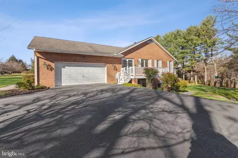 5 Colonial Oaks Ct, Phoenix, MD 21131 photo 4