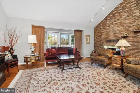 5 Colonial Oaks Ct, Phoenix, MD 21131 photo 7