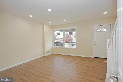 911 Elton Ave, Baltimore, MD 21224 photo 2
