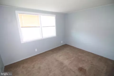 445 Bigley Ave, Halethorpe, MD 21227 photo 6