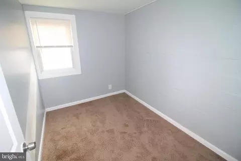 445 Bigley Ave, Halethorpe, MD 21227 photo 8