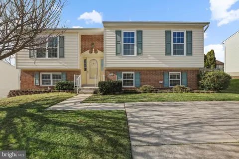 9420 Seven Courts Dr, Nottingham, MD 21236