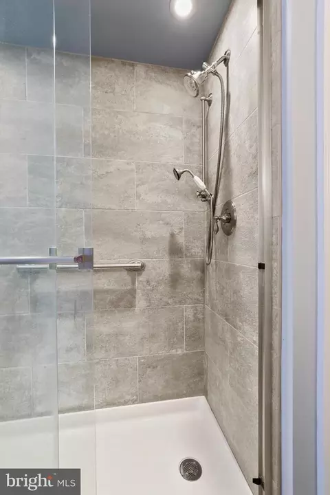 Bath - 5 Dalebrook Dr, Phoenix, MD 21131 photo 3 of 4