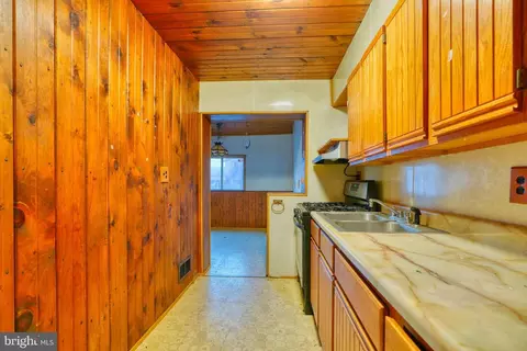 1945 Frames Rd, Dundalk, MD 21222 photo 8