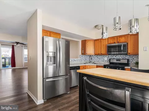 635 Hunting Fields Rd, Middle River, MD 21220 photo 19