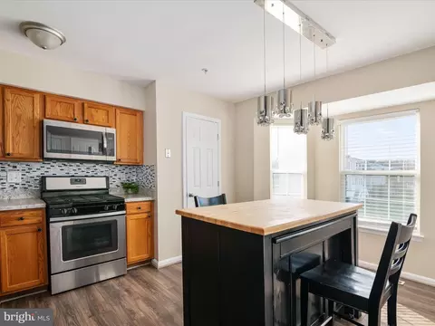 635 Hunting Fields Rd, Middle River, MD 21220 photo 18