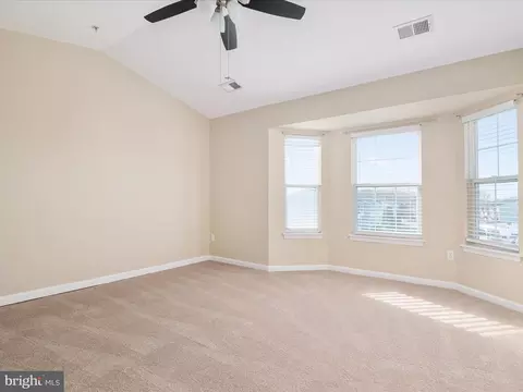 635 Hunting Fields Rd, Middle River, MD 21220 photo 12