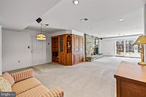 Living - 13401 Cambria Farms Rd, Phoenix, MD 21131 photo 7 of 7