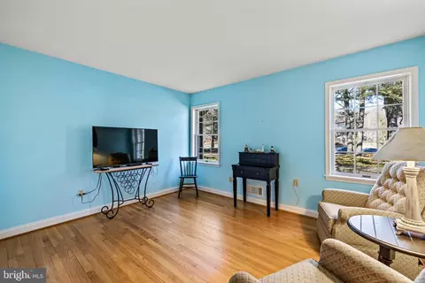 Living - 13401 Cambria Farms Rd, Phoenix, MD 21131 photo 4 of 7
