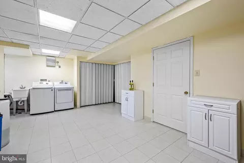 Kitchen - 13401 Cambria Farms Rd, Phoenix, MD 21131 photo 2 of 2