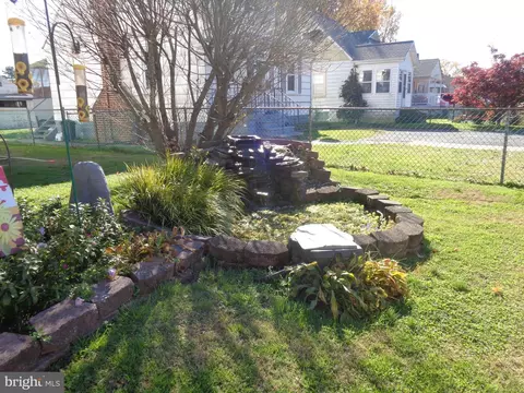 Exterior - 2549 Lodge Forest Dr, Sparrows Point, MD 21219 photo 4 of 14