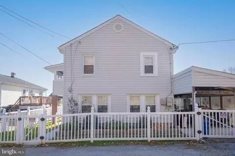 Exterior - 2549 Lodge Forest Dr, Sparrows Point, MD 21219 photo 9 of 14