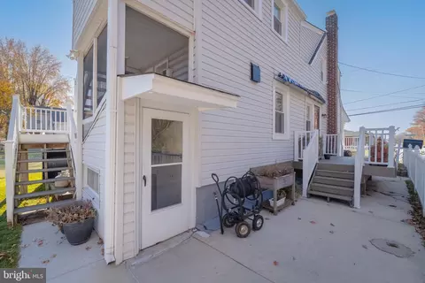 Exterior - 2549 Lodge Forest Dr, Sparrows Point, MD 21219 photo 13 of 14