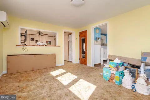 Bedroom - 2549 Lodge Forest Dr, Sparrows Point, MD 21219 photo 2 of 2