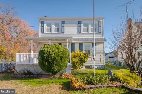 Exterior - 2549 Lodge Forest Dr, Sparrows Point, MD 21219 photo 2 of 14