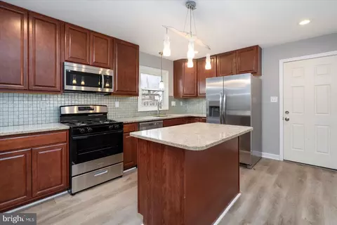 8111 Euler, Windsor Mill, MD 21244 photo 11