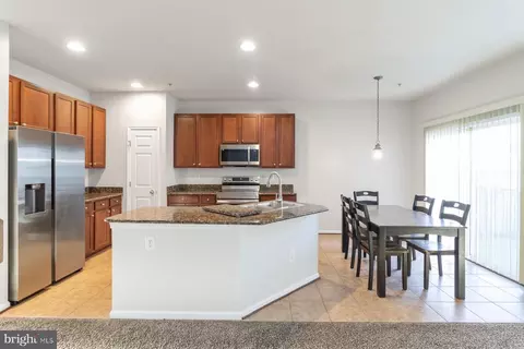 609 Tinker Rd, Middle River, MD 21220 photo 8