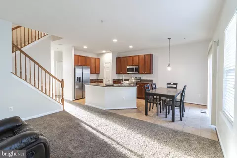 609 Tinker Rd, Middle River, MD 21220 photo 4