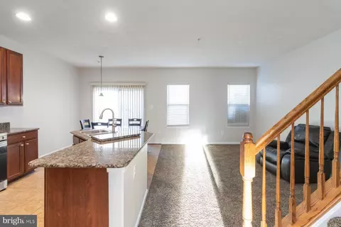 609 Tinker Rd, Middle River, MD 21220 photo 5