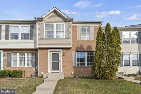 32 Blue Heron Ct, Middle River, MD 21220