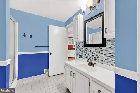 5930 Ebenezer Rd, White Marsh, MD 21162 photo 9